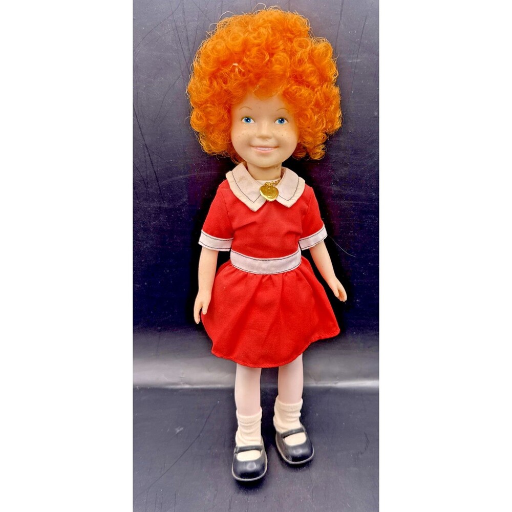 1982 The World of Annie Knickerbocker 11" Doll With Necklace